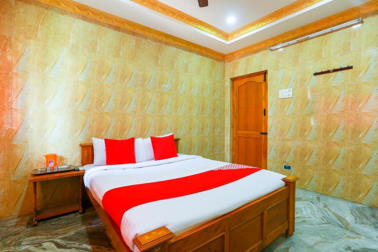 Oyo 68796 Shanthi Mahal Ченай Екстериор снимка